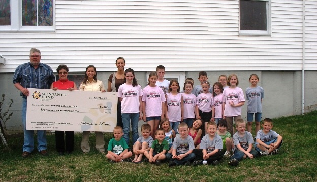 Gorin Go-Getters 4-H Club presented with $2500