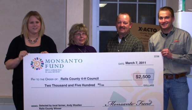 Ralls County Farmer Wins $2,500 for Ralls County 4-H Council