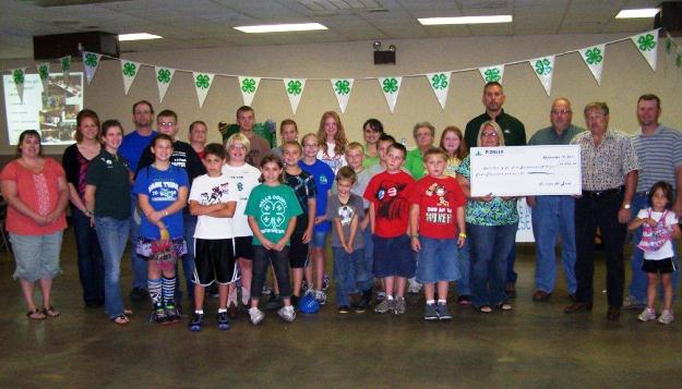 Ralls County Junior Fairboard receives grant from Pioneer Hi-Bred