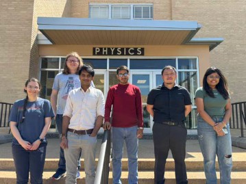 Dr. Dinda visits Saito's group at the S&T physics department.