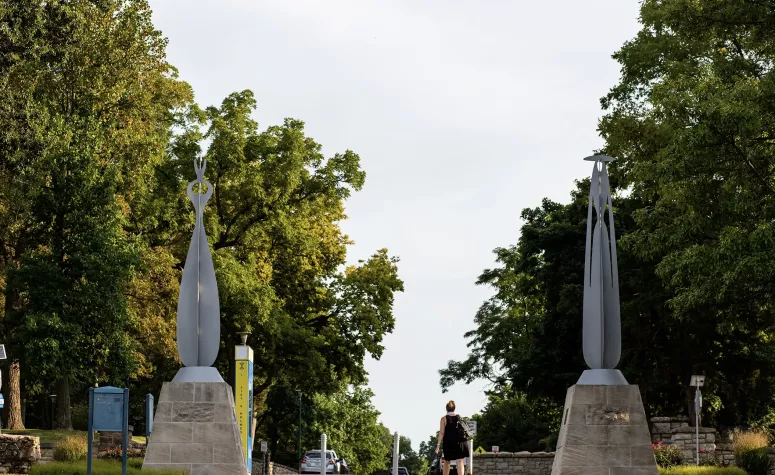 UMKC Gateway Statues